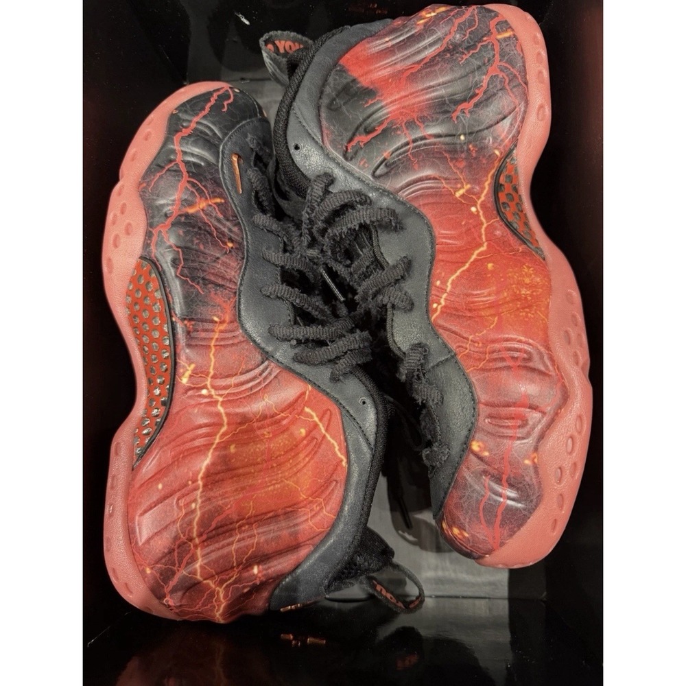 Nike Air Foamposite PRM x Stranger Things IR7336 001 Size 8.5 Men's | 10 Women's